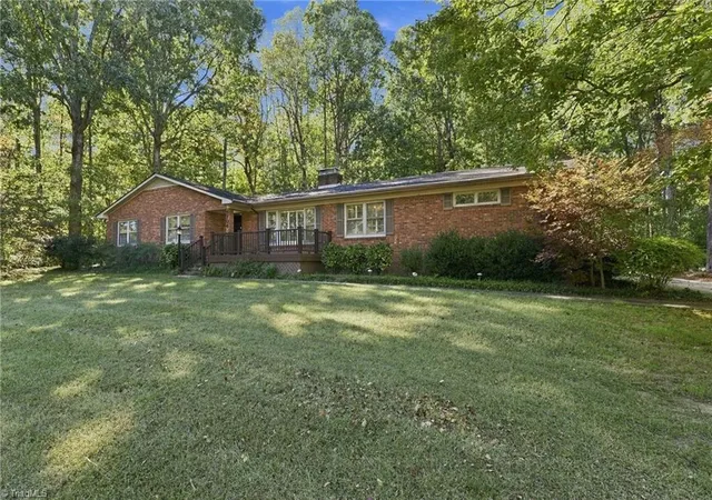 Photo 2 of Single family home for sale at 5704 Kings Ct, Pleasant Garden, NC 27313 | MLS# 1239289 | Listing updated on 2026-10-23