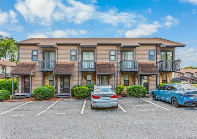Single family home for sale at 310 Vista Cir #C, Winston Salem, NC 27106 | MLS# 1230946