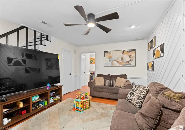 Photo 3 of Single family home for sale at 310 Vista Cir #C, Winston Salem, NC 27106 | MLS# 1230946 | Listing updated on 2026-10-09