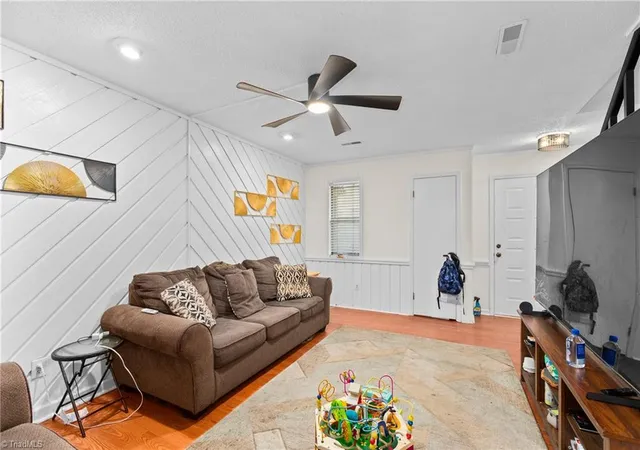 Photo 4 of Single family home for sale at 310 Vista Cir #C, Winston Salem, NC 27106 | MLS# 1230946 | Listing updated on 2026-10-09