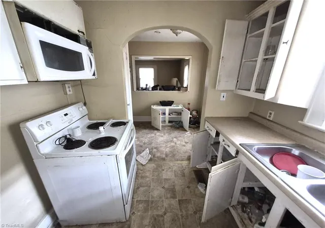 Photo 3 of Single family home for sale at 1804 Eugene Ave, High Point, NC 27260 | MLS# 1235368 | Listing updated on 2026-09-22