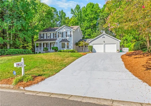 Photo 2 of Single family home for sale at 1317 Overland Dr, High Point, NC 27262 | MLS# 1234601 | Listing updated on 2026-09-08