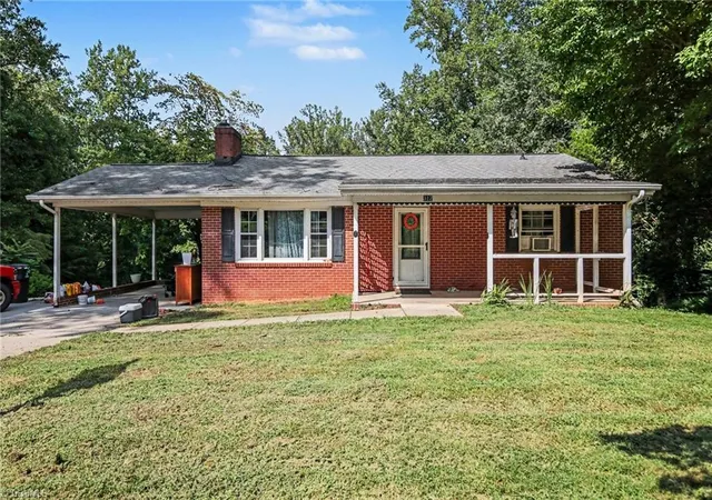 Photo 1 of Single family home for sale at 317 Lucinda Ln, Kernersville, NC 27284 | MLS# 1234251 | Listing updated on 2026-09-03