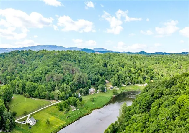 Photo 1 of Single family home for sale at 7 Legra Rd, Grassy Creek, NC 28631 | MLS# 1234252 | Listing updated on 2026-09-23