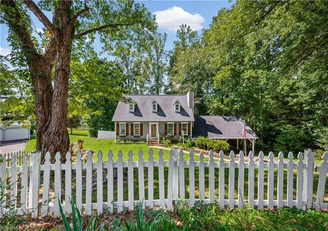 Photo 2 of Single family home for sale at 7508 Meadowgreen Ct, Tobaccoville, NC 27050 | MLS# 1235045 | Listing updated on 2026-09-11