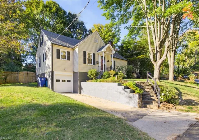 Photo 3 of Single family home for sale at 1120 Kenwood St, Winston Salem, NC 27103 | MLS# 1239919 | Listing updated on 2026-10-23