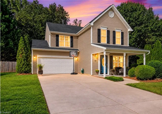 Photo 3 of Single family home for sale at 160 Rockbridge Ct, Kernersville, NC 27284 | MLS# 1237192 | Listing updated on 2026-10-18