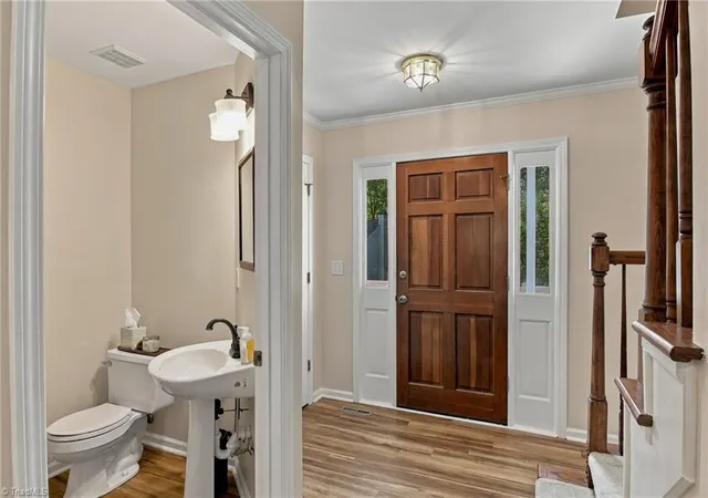Photo 4 of Single family home for sale at 2370 Oakton Dr, Clemmons, NC 27012 | MLS# 1235338 | Listing updated on 2026-09-13