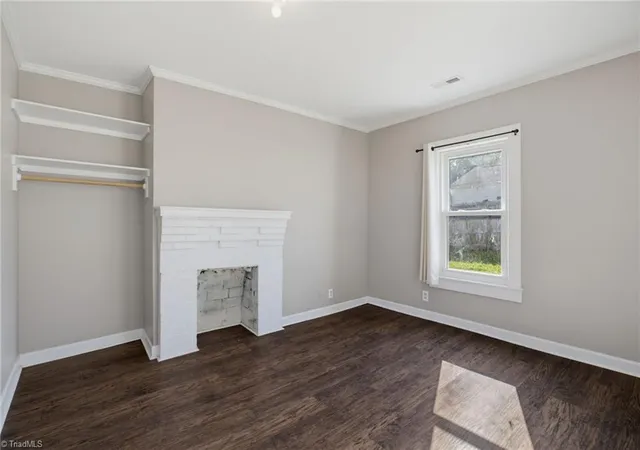 Photo 3 of Sale Pending at 3910 Fairall Dr, Greensboro, NC 27401 | MLS# 1235672 | Listing updated on 2026-10-08