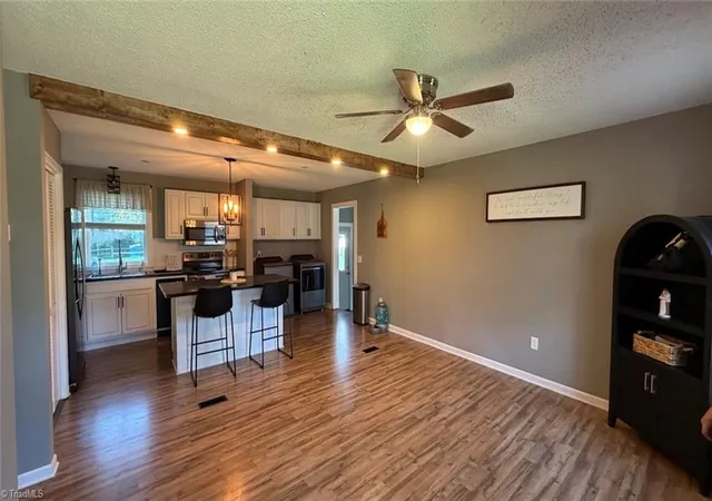 Photo 3 of Single family home for sale at 190 Southridge Run Ln, North Wilkesboro, NC 28659 | MLS# 1234578 | Listing updated on 2026-10-02