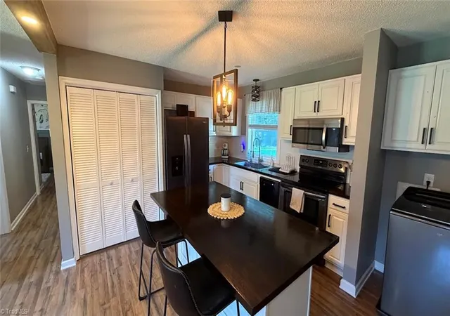 Photo 4 of Single family home for sale at 190 Southridge Run Ln, North Wilkesboro, NC 28659 | MLS# 1234578 | Listing updated on 2026-10-19