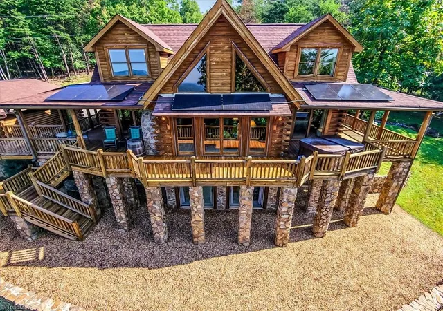 Photo 3 of Single family home for sale at 184 Grandview Cir, Traphill, NC 28685 | MLS# 1233971 | Listing updated on 2026-09-01