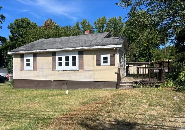 Photo 2 of Single family home for sale at 6112 Meadowbrook Dr, Trinity, NC 27370 | MLS# 1235289 | Listing updated on 2026-09-18