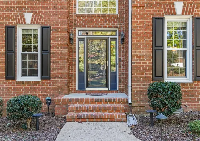 Photo 2 of Single family home for sale at 3204 Rider Ct, Jamestown, NC 27282 | MLS# 1239030 | Listing updated on 2026-10-22