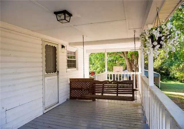 Photo 3 of Single family home for sale at 176 Oaklawn Rd, Winston Salem, NC 27107 | MLS# 1238351 | Listing updated on 2026-10-30