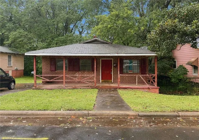 Photo 1 of Single family home for sale at 1421 Fitch St, Winston Salem, NC 27107 | MLS# 1236981 | Listing updated on 2026-09-25