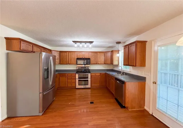 Photo 2 of Single family home for sale at 3888 Courtland Cir, Thomasville, NC 27360 | MLS# 1235273 | Listing updated on 2026-09-16