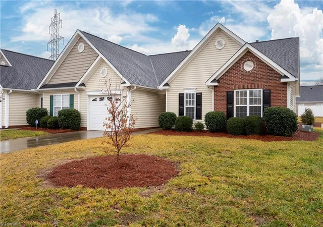 Photo 3 of Sale Pending at 3939 Creekside Ct #3939, Winston Salem, NC 27127 | MLS# 1234171 | Listing updated on 2026-09-22