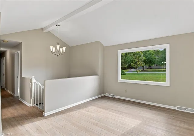 Photo 4 of Single family home for sale at 207 Tamworth Dr, Clemmons, NC 27012 | MLS# 1234767 | Listing updated on 2026-09-13