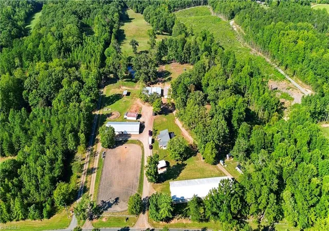 Photo 1 of Single family home for sale at 638 Pineville Rd, Mocksville, NC 27028 | MLS# 1236117 | Listing updated on 2026-10-06