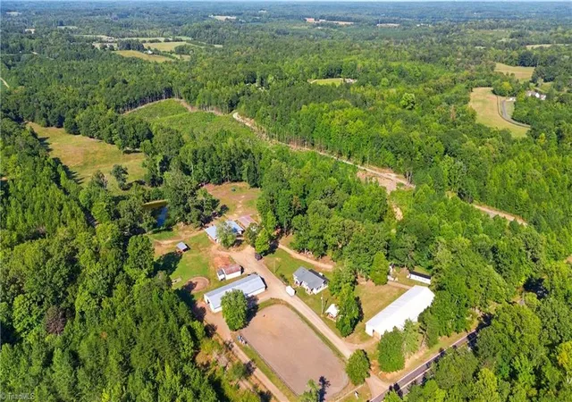 Photo 2 of Single family home for sale at 638 Pineville Rd, Mocksville, NC 27028 | MLS# 1236117 | Listing updated on 2026-10-06