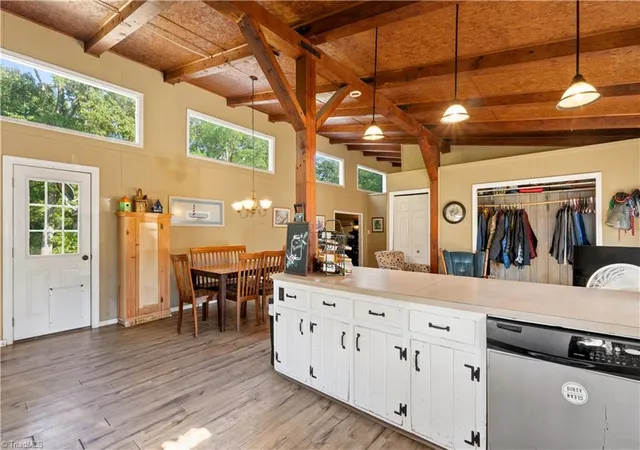 Photo 4 of Single family home for sale at 638 Pineville Rd, Mocksville, NC 27028 | MLS# 1236117 | Listing updated on 2026-10-06