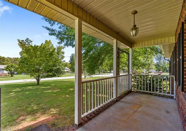 Photo 3 of Sale Pending at 522 Raleigh Ave, Liberty, NC 27298 | MLS# 1235251 | Listing updated on 2026-09-23