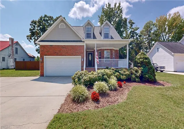 Photo 1 of Single family home for sale at 3879 Wood Ave, Archdale, NC 27263 | MLS# 1233948 | Listing updated on 2026-09-19