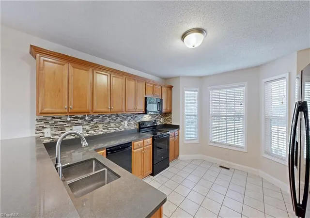 Photo 4 of Single family home for sale at 3879 Wood Ave, Archdale, NC 27263 | MLS# 1233948 | Listing updated on 2026-09-19