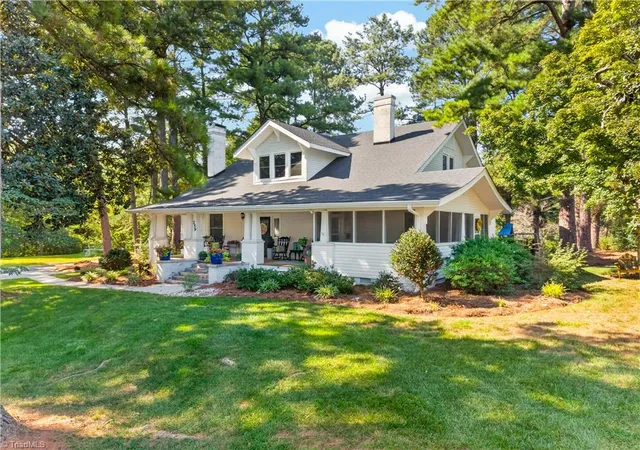 Photo 1 of Single family home for sale at 259 E Main St, Franklinville, NC 27248 | MLS# 1234528 | Listing updated on 2026-10-06