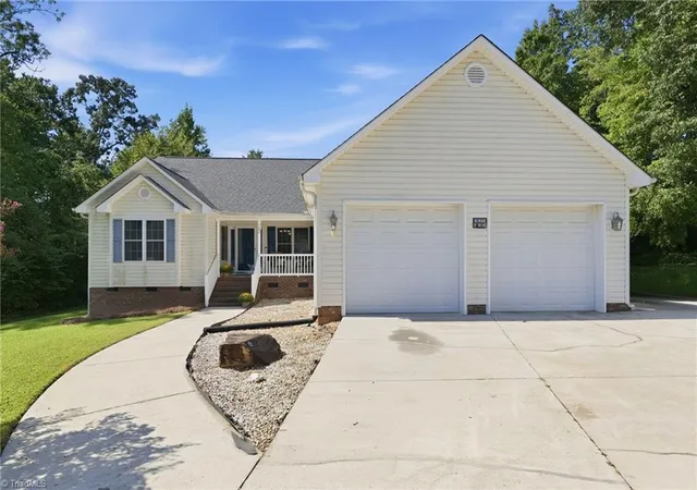 Photo 3 of Single family home for sale at 102 Silver Fox Ln, Randleman, NC 27317 | MLS# 1234064 | Listing updated on 2026-09-16