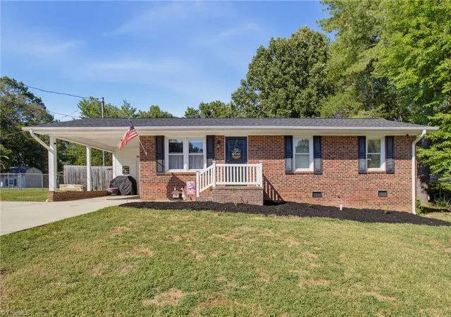 Photo 2 of Single family home for sale at 309 Bedford Dr, Eden, NC 27288 | MLS# 1235987 | Listing updated on 2026-09-17