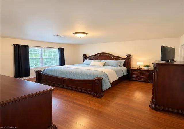 Photo 4 of Single family home for sale at 1845 Willow Oak Way, Winston Salem, NC 27105 | MLS# 1239442 | Listing updated on 2026-10-23