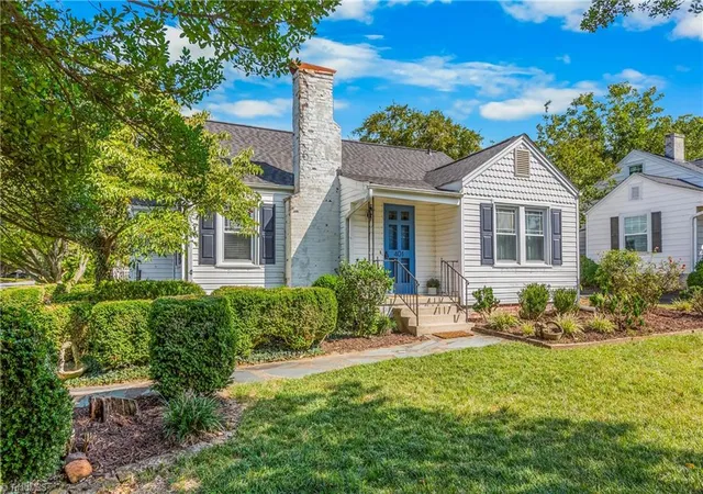 Photo 1 of Single family home for sale at 401 Fairview Dr, Lexington, NC 27292 | MLS# 1235633 | Listing updated on 2026-10-04