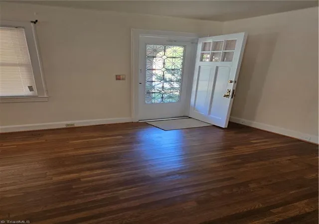 Photo 2 of Single family home for sale at 204 E 25th Street, Winston Salem, NC 27105 | MLS# 1240069 | Listing updated on 2026-10-25
