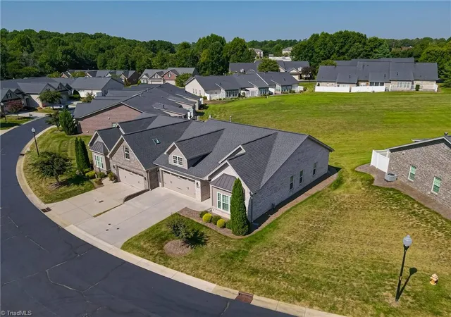 Photo 2 of Single family home for sale at 225 Collingswood Dr, Winston Salem, NC 27127 | MLS# 1234499 | Listing updated on 2026-09-12