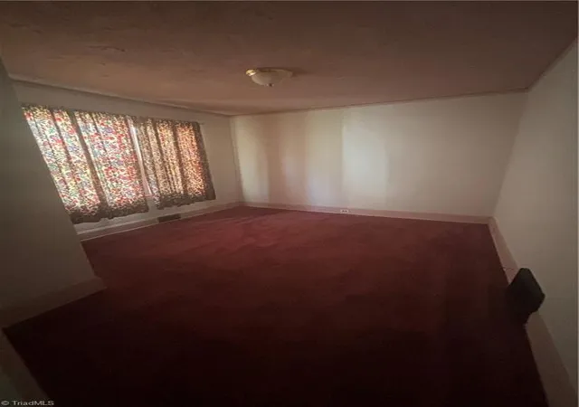 Photo 3 of Sale Pending at 2400 Ne Patterson Ave, Winston Salem, NC 27105 | MLS# 1235520 | Listing updated on 2026-09-26