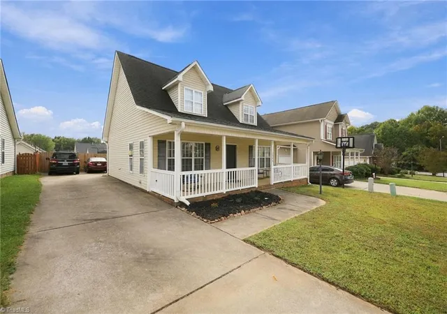 Photo 3 of Single family home for sale at 1344 Lighthouse Ln, Winston Salem, NC 27127 | MLS# 1236426 | Listing updated on 2026-09-28