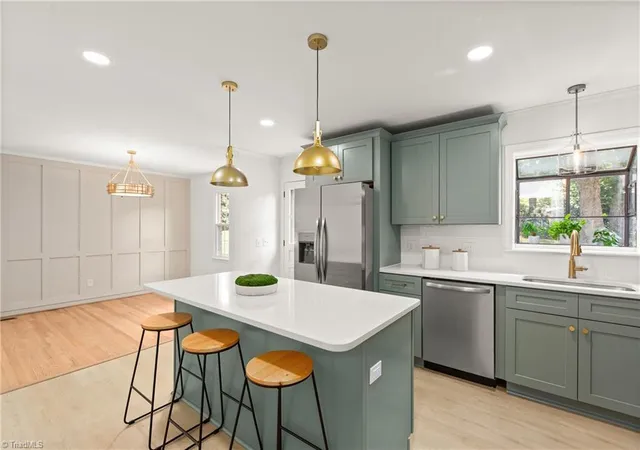 Photo 2 of Sale Pending at 4816 Welwyn Rd, Winston Salem, NC 27104 | MLS# 1235736 | Listing updated on 2026-10-03