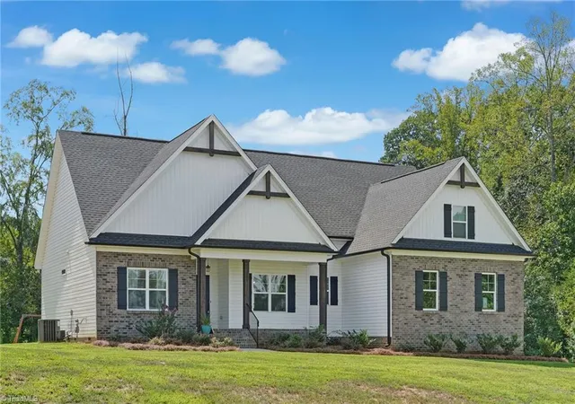 Photo 3 of Single family home for sale at 406 Wild Fern Ln, Reidsville, NC 27320 | MLS# 1235277 | Listing updated on 2026-09-11