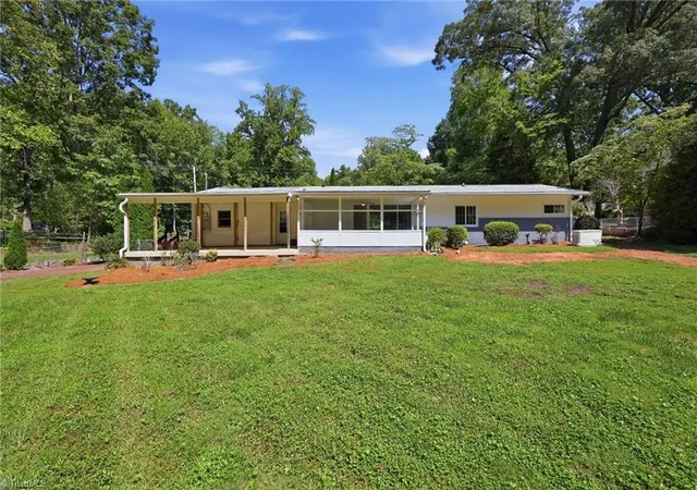Photo 3 of Sale Pending at 204 Pineburr Rd, Greensboro, NC 27455 | MLS# 1234070 | Listing updated on 2026-09-15