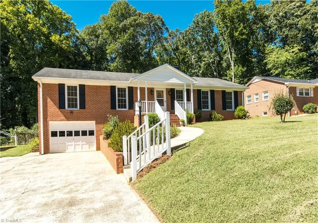 Photo 2 of Single family home for sale at 2634 Weymoth Rd, Winston Salem, NC 27103 | MLS# 1237061 | Listing updated on 2026-10-25