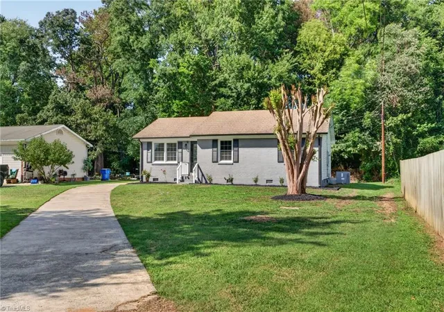 Photo 3 of Single family home for sale at 528 Carol Leigh Dr, Gibsonville, NC 27249 | MLS# 1235458 | Listing updated on 2026-10-07