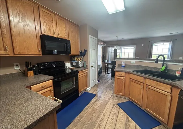 Photo 3 of Single family home for sale at 4413 Gray Wolf Way, Greensboro, NC 27406 | MLS# 1234596 | Listing updated on 2026-09-08