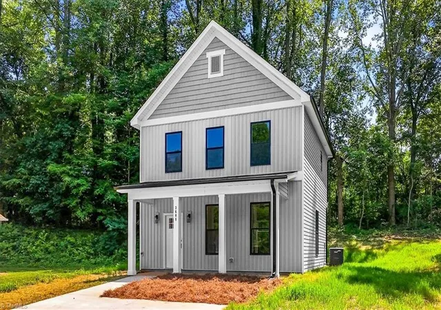 Photo 2 of Sale Pending at 3608 Turret Ct, Winston Salem, NC 27101 | MLS# 1235937 | Listing updated on 2026-10-07