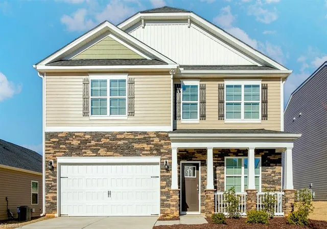 Photo 1 of Single family home for sale at 2712 Luxborough Ln, Mebane, NC 27302 | MLS# 1235184 | Listing updated on 2026-09-21