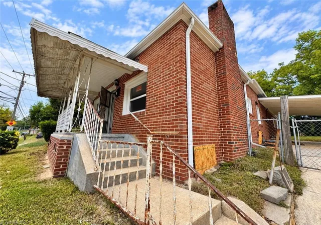 Photo 2 of Single family home for sale at 2325 Booker St, Winston Salem, NC 27105 | MLS# 1238440 | Listing updated on 2026-10-16