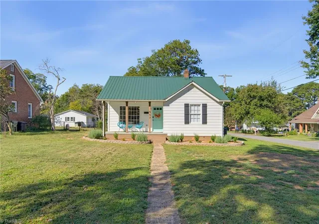Single family home for sale at 907 5th Street Ext, Spencer, NC 28159 | MLS# 1238345