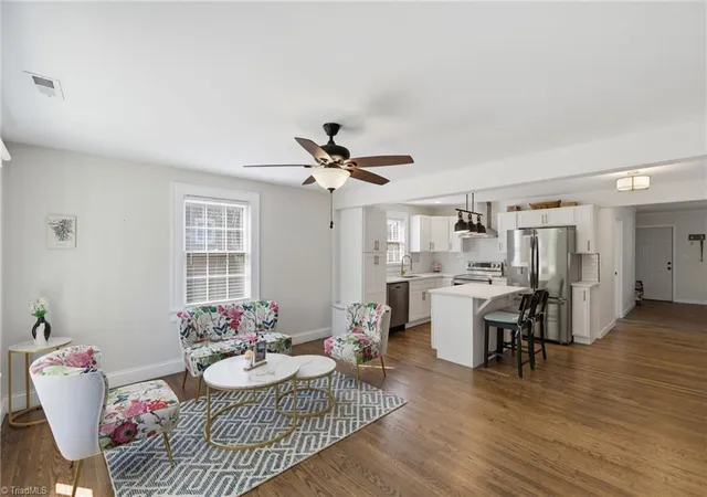 Photo 4 of Single family home for sale at 907 5th Street Ext, Spencer, NC 28159 | MLS# 1238345 | Listing updated on 2026-10-12