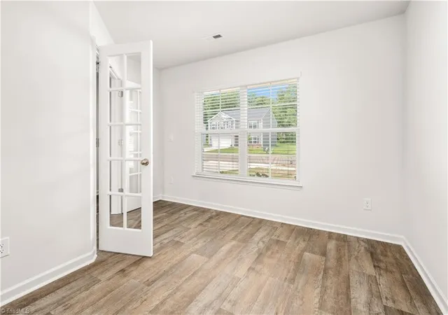 Photo 2 of Single family home for sale at 7 Jubilee Ct, Greensboro, NC 27406 | MLS# 1233584 | Listing updated on 2026-09-09